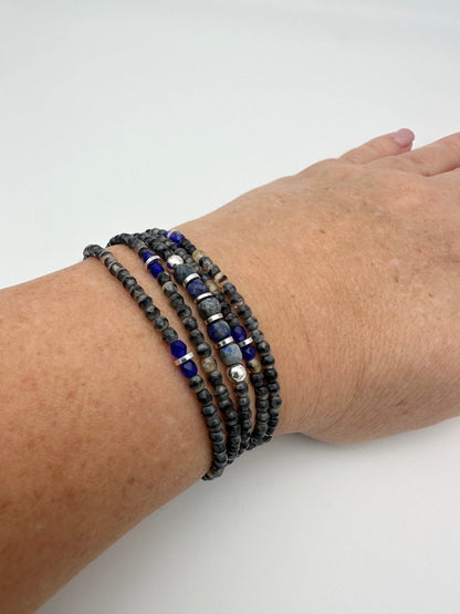 Mon CaJouX 5 rangs 2 en 1 Collier ou Bracelet Femme grise et Lapis Lazuli